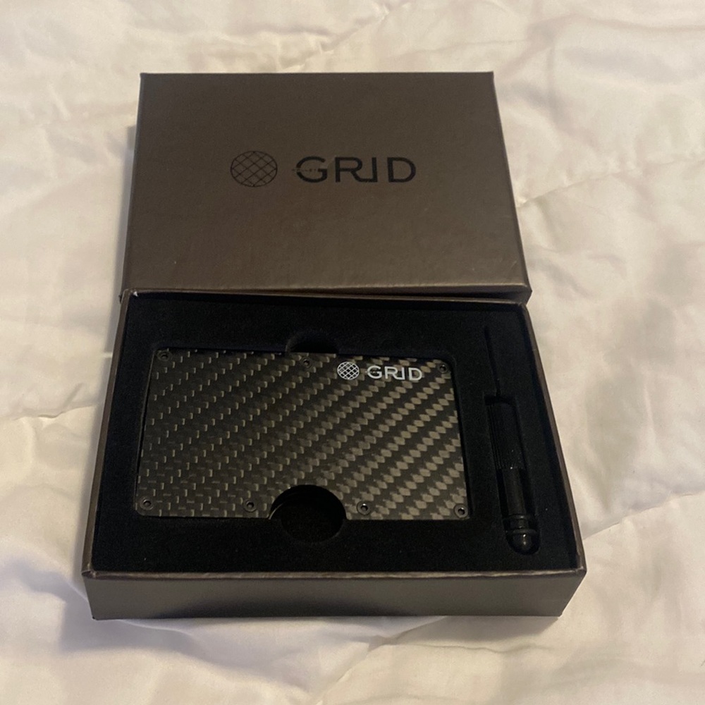 GRID Wallet RFID blocking. Carbon fiber. Money Clip